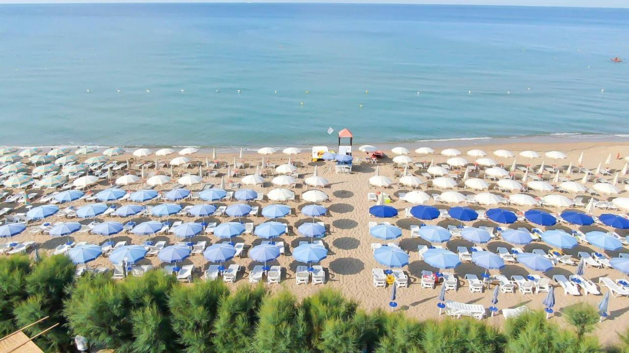 Villaggio Club Baia Dei Gigli 이솔라 카포 리주토 외부 사진